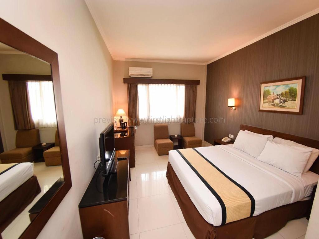 Capital O 874 Hotel Nyland Pasteur Bandung Eksteriør billede