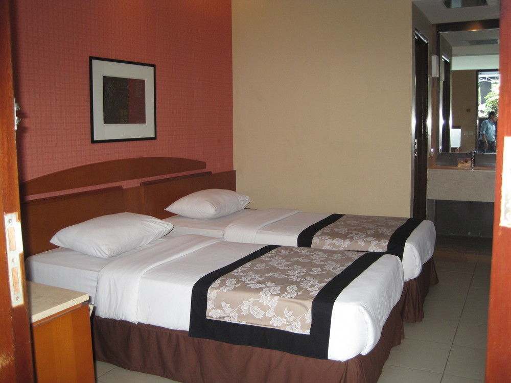 Capital O 874 Hotel Nyland Pasteur Bandung Eksteriør billede
